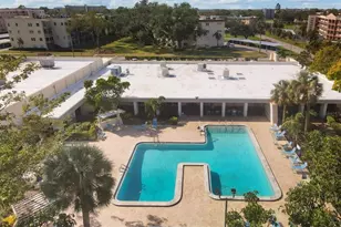 8140 Terrace Garden Dr N, Saint Petersburg, FL 33709 - Photo 48