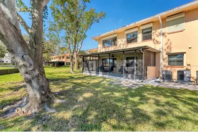 8140 Terrace Garden Drive N #103, Saint Petersburg, FL 33709 - Photo 6