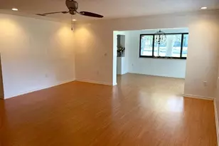 8140 Terrace Garden Dr N, Saint Petersburg, FL 33709 - Photo 14