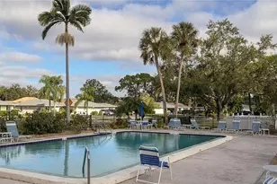 7461 W Country Club Dr N, Sarasota, FL 34243 - Photo 24