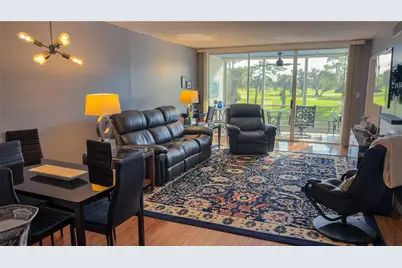 7461 W Country Club Drive N #209, Sarasota, FL 34243 - Photo 4