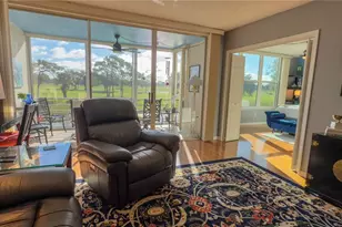 7461 W Country Club Dr N, Sarasota, FL 34243 - Photo 12