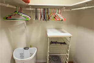 7461 W Country Club Dr N, Sarasota, FL 34243 - Photo 10