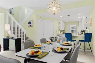 1949 Burgos Dr, Sarasota, FL 34238 - Photo 10