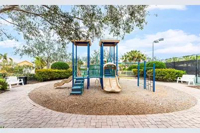 1949 Burgos Drive, Sarasota, FL 34238 - Photo 36