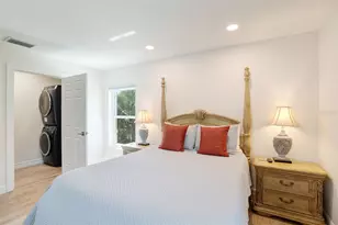 38 W Bay St, Osprey, FL 34229 - Photo 14