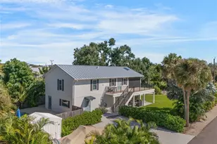 38 W Bay St, Osprey, FL 34229 - Photo 40