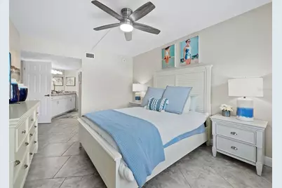 4825 Gulf Of Mexico Drive #105, Longboat Key, FL 34228 - Photo 24