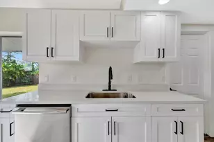 2420 16th St W, Palmetto, FL 34221 - Photo 14