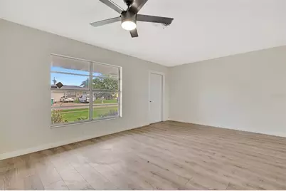 2420 16th Street W, Palmetto, FL 34221 - Photo 6