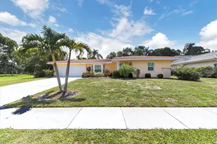 2943 Tuckerstown Dr, Sarasota, FL 34231 - Photo 4
