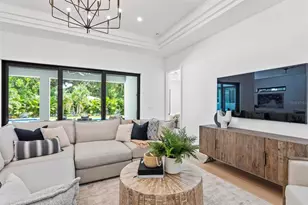 276 Island Cir, Sarasota, FL 34242 - Photo 12