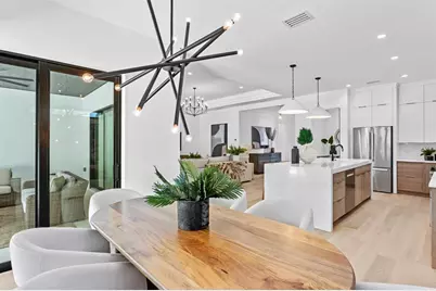 276 Island Circle, Sarasota, FL 34242 - Photo 14