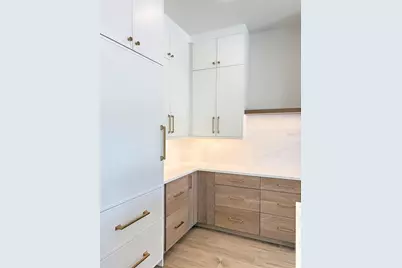 276 Island Circle, Sarasota, FL 34242 - Photo 6
