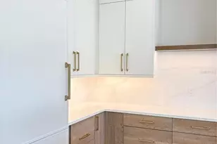 276 Island Cir, Sarasota, FL 34242 - Photo 6