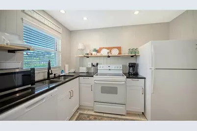 925 Beach Road #112, Siesta Key, FL 34242 - Photo 8