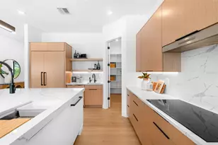 2226 Grove St, Sarasota, FL 34239 - Photo 22