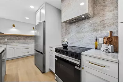 2704 Montague Court E, Clearwater, FL 33761 - Photo 6