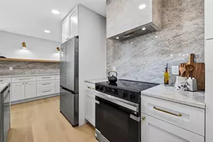 2704 Montague Ct E, Clearwater, FL 33761 - Photo 6