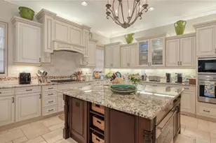 6001 Gulf of Mexico Dr, Longboat Key, FL 34228 - Photo 12