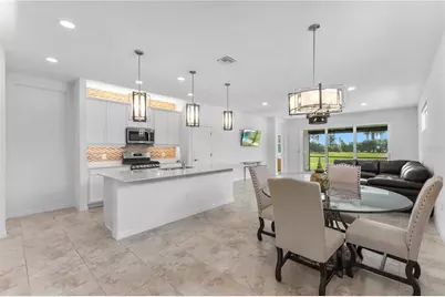 8121 Sternway Road, Sarasota, FL 34240 - Photo 16
