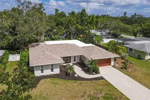 2833 Valley Forge St, Sarasota, FL 34231 - Photo 2