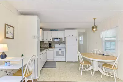 259 Inner Drive E, Venice, FL 34285 - Photo 12