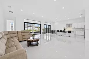 8950 Baroque Ter, Sarasota, FL 34240 - Photo 6