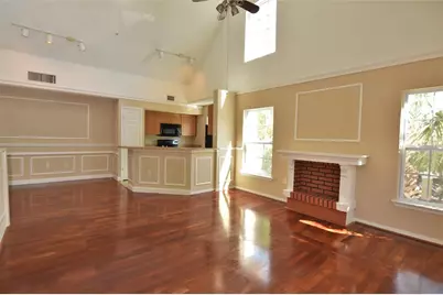 5711 Soldier Circle #201, Sarasota, FL 34233 - Photo 4