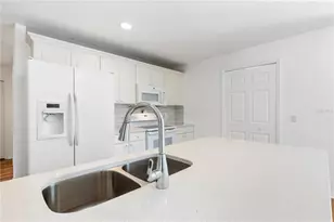 3763 St Charles Cir, Sarasota, FL 34233 - Photo 14