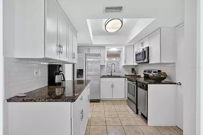 1884 Southpointe Drive, Sarasota, FL 34231 - Photo 52