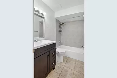 1884 Southpointe Drive, Sarasota, FL 34231 - Photo 68