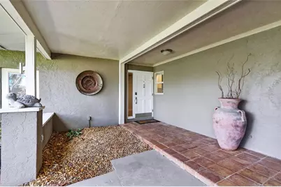 1884 Southpointe Drive, Sarasota, FL 34231 - Photo 6