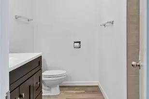 1884 Southpointe Dr, Sarasota, FL 34231 - Photo 60