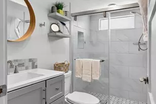 161 Vista Hermosa Cir, Sarasota, FL 34242 - Photo 18