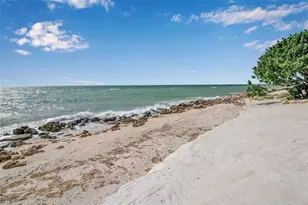121 N Casey Key Rd, Osprey, FL 34229 - Photo 14