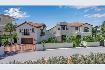 121 N Casey Key Road, Osprey, FL 34229 - Photo 1