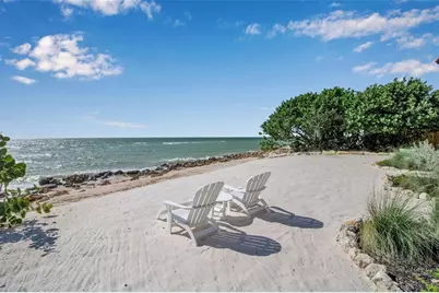 121 N Casey Key Road, Osprey, FL 34229 - Photo 8