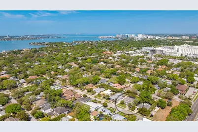 1959 Hibiscus Street, Sarasota, FL 34239 - Photo 40