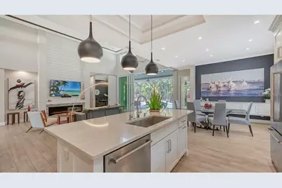 1959 Hibiscus Street, Sarasota, FL 34239 - Photo 10