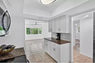 1884 Southpointe Drive, Sarasota, FL 34231 - Photo 64