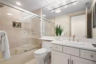 545 Sanctuary Dr, Longboat Key, FL 34228 - Photo 34