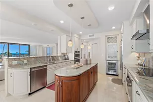 545 Sanctuary Dr, Longboat Key, FL 34228 - Photo 16