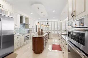 545 Sanctuary Dr, Longboat Key, FL 34228 - Photo 18