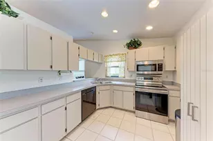 1705 Curry Ave, Nokomis, FL 34275 - Photo 2