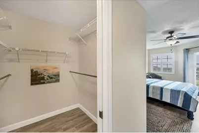 1153 Edgewater Circle, Bradenton, FL 34209 - Photo 16