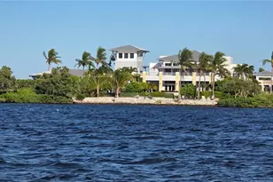 321 Sapphire Lake Dr, Bradenton, FL 34209 - Photo 98