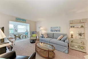 611 Gulf Dr N, Bradenton Beach, FL 34217 - Photo 20