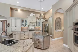 8125 Collingwood Ct, University Park, FL 34201 - Photo 12