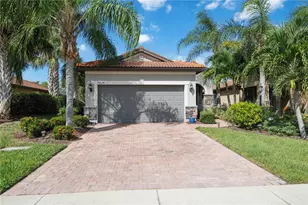 16654 Blackwater Ter, Bradenton, FL 34202 - Photo 2